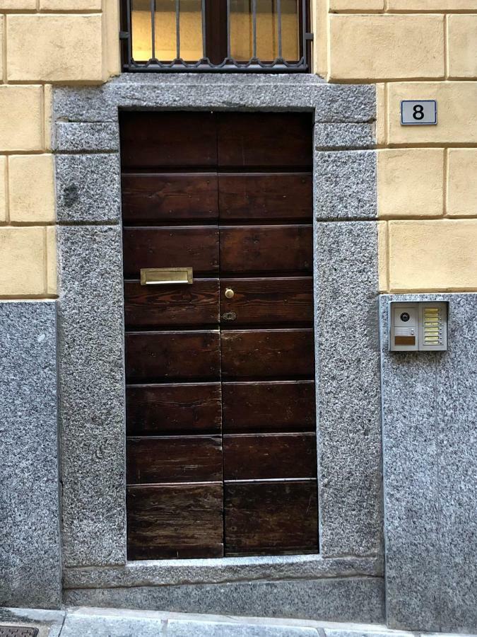 La Via Degli Artisti Apartment Arona Luaran gambar