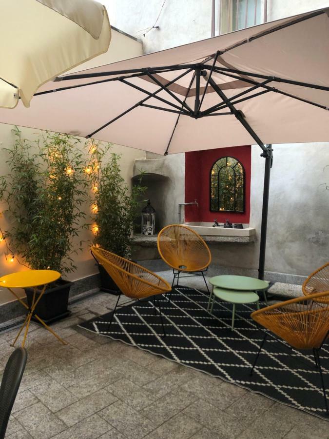 La Via Degli Artisti Apartment Arona Luaran gambar