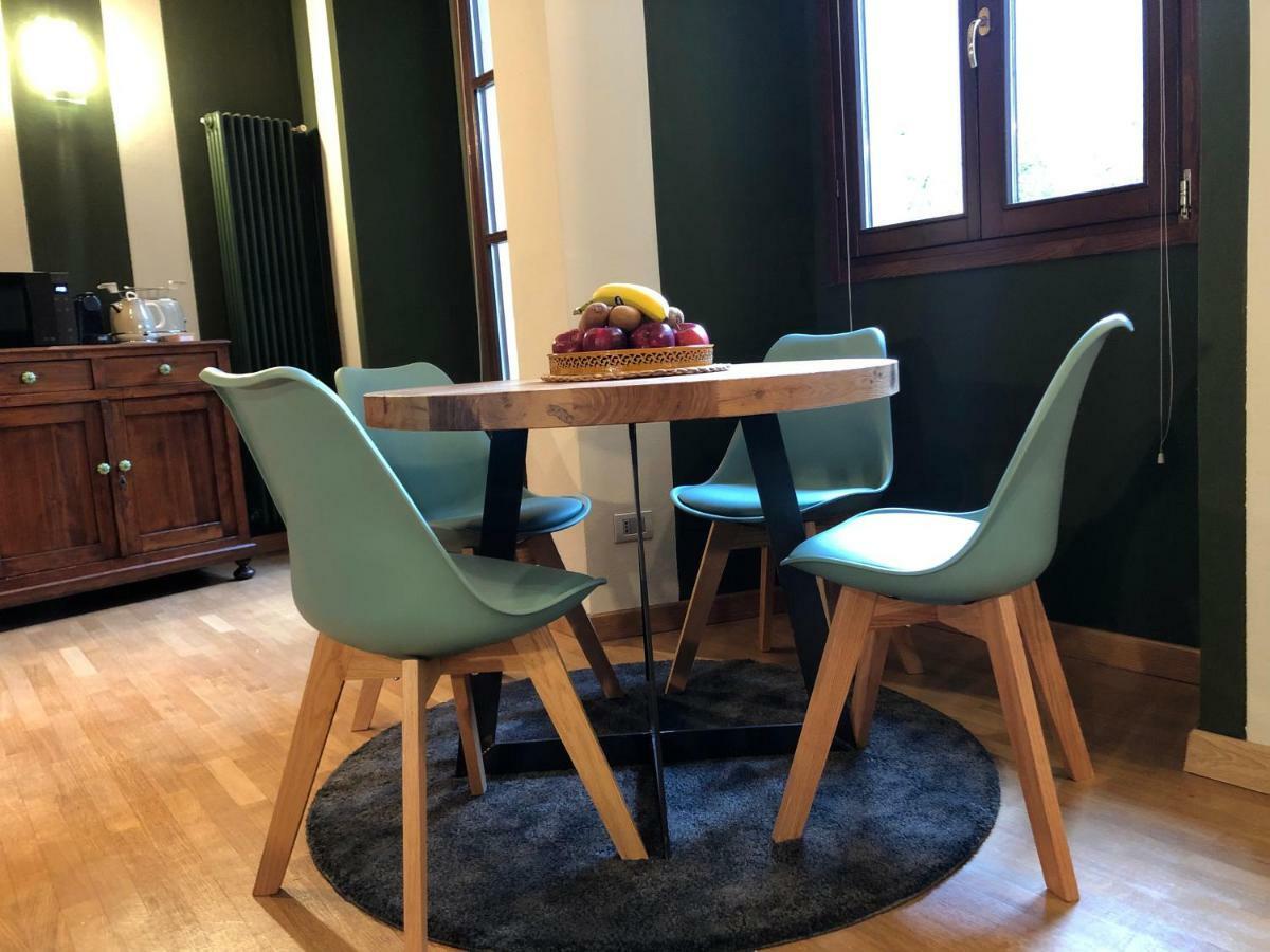 La Via Degli Artisti Apartment Arona Luaran gambar