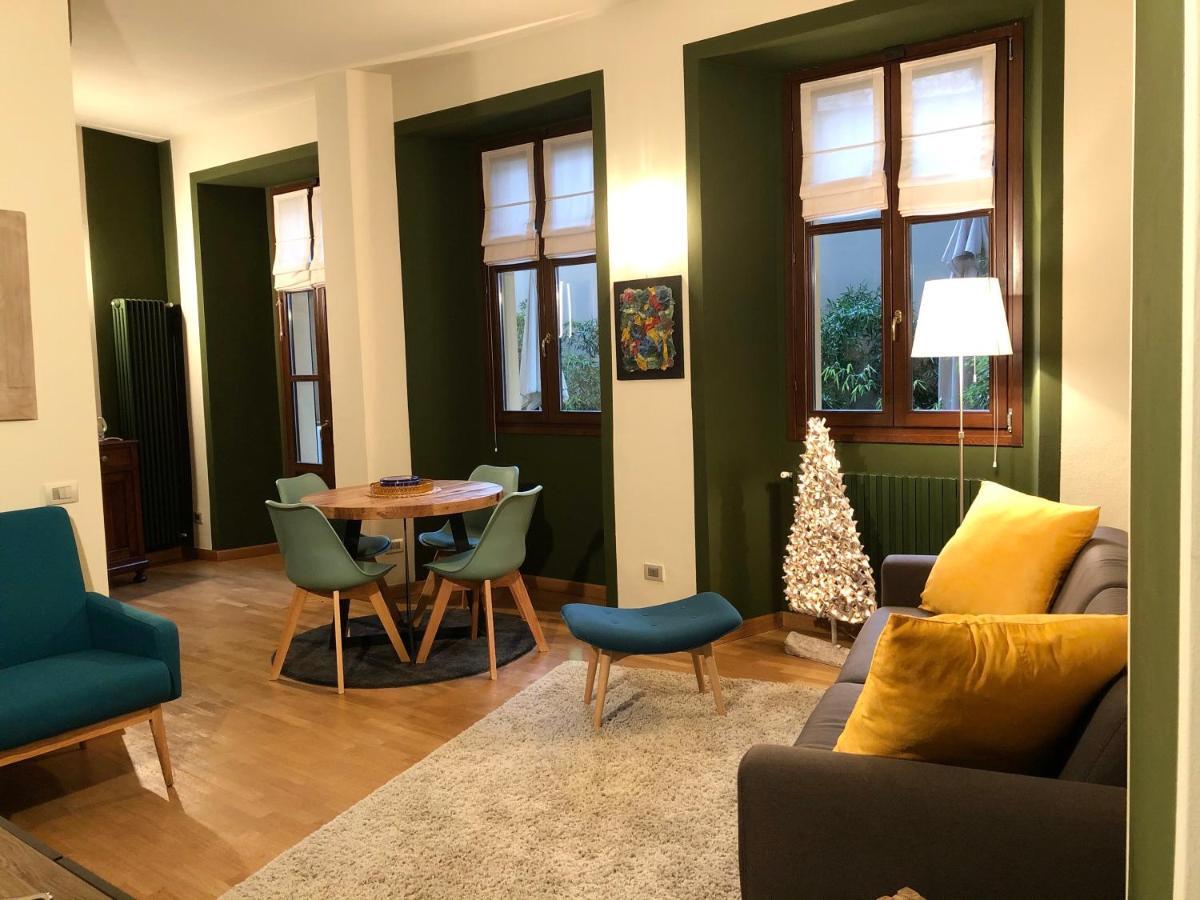 La Via Degli Artisti Apartment Arona Luaran gambar